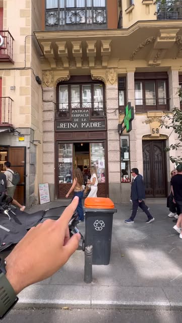 Madrid's Royal Palace and Pharmacy