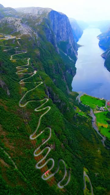 Norwegian Coastal Road to Lysebotn