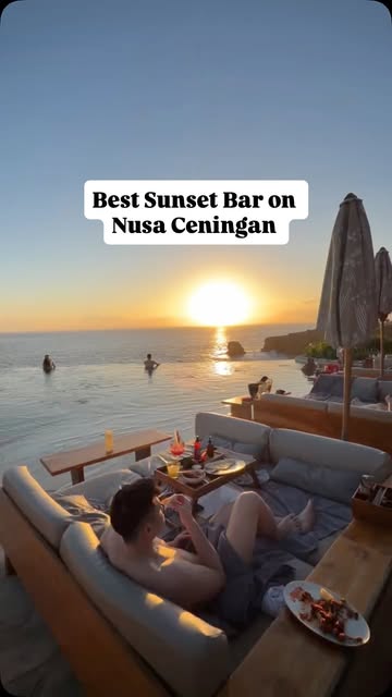 Nusa Ceningan Clifftop Bar Offers Stunning Sunset Views