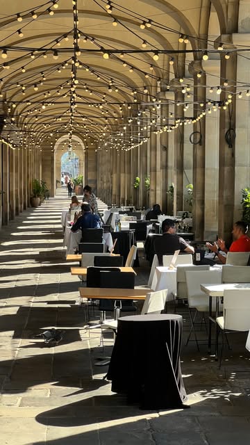 8 Bars in Barcelona