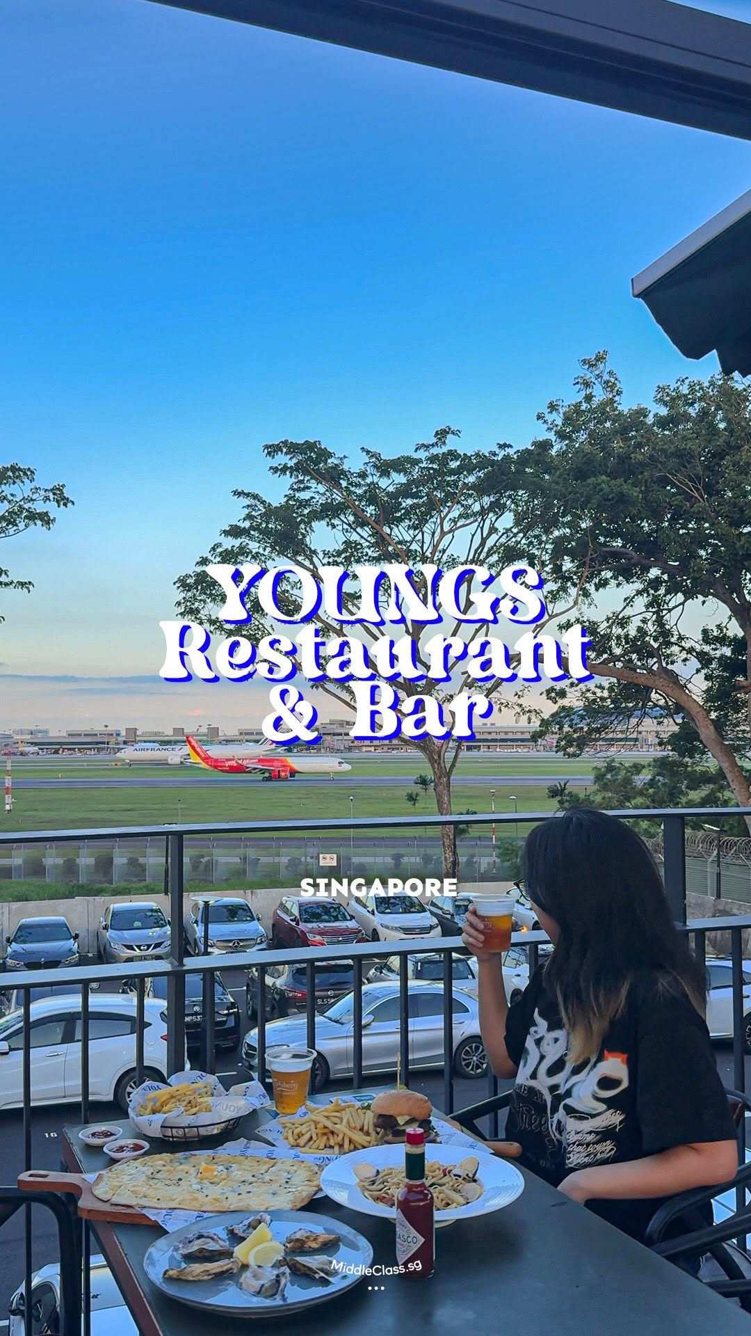 Restaurant With Airport Runway Views