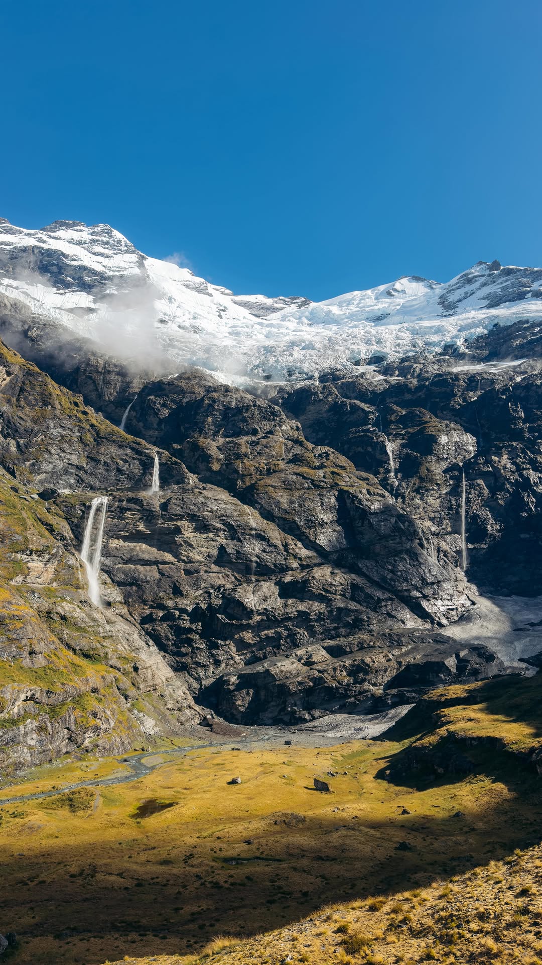 Earnslaw Burn Track Offers Unforgettable Views