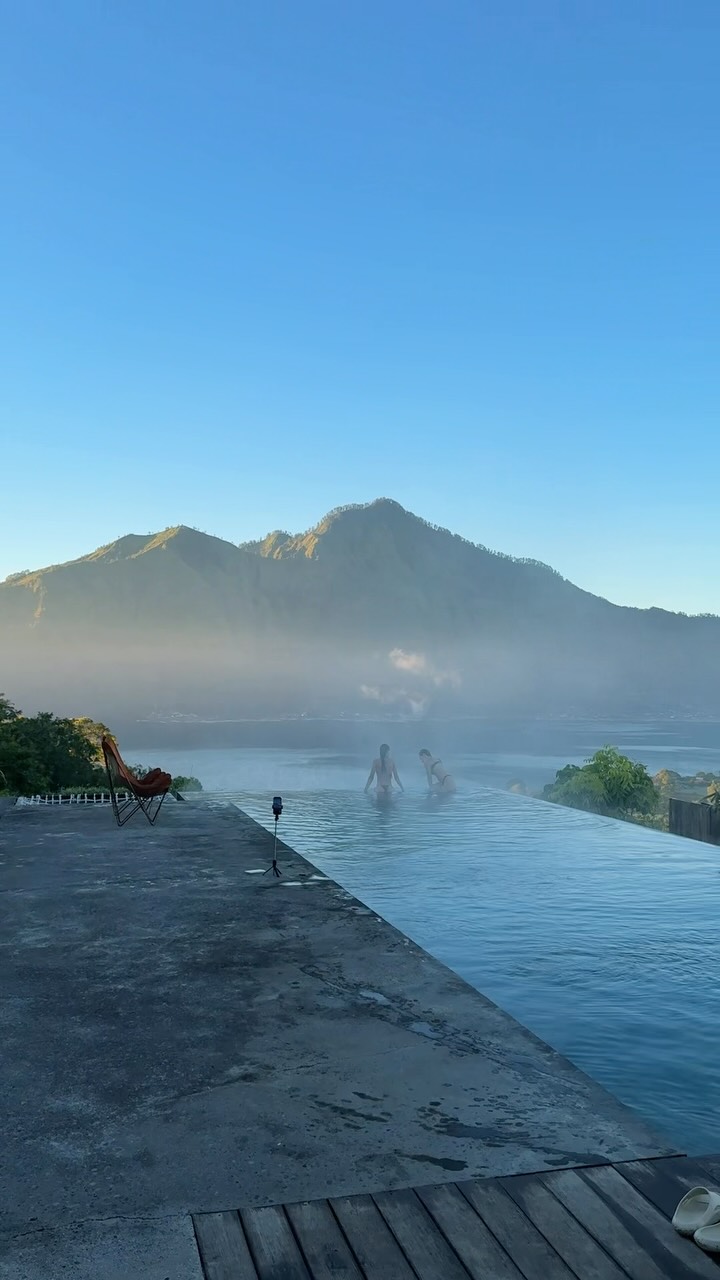 Hot Springs with Volcanic Views in Kintamani