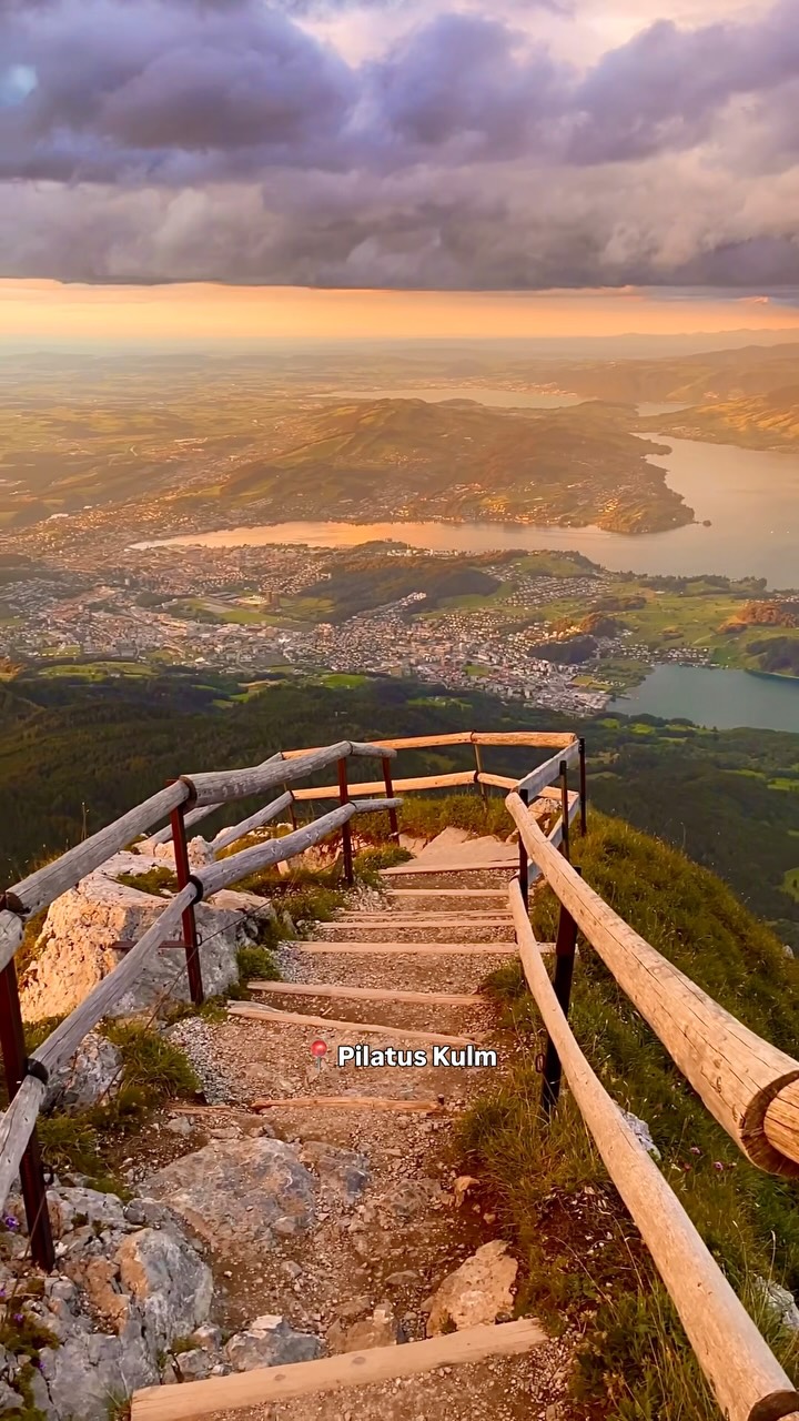 Scenic Alpine Peaks Offer Stunning Mountain Views