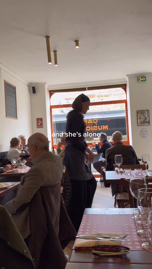 Café des Musiciens: A Parisian Gem