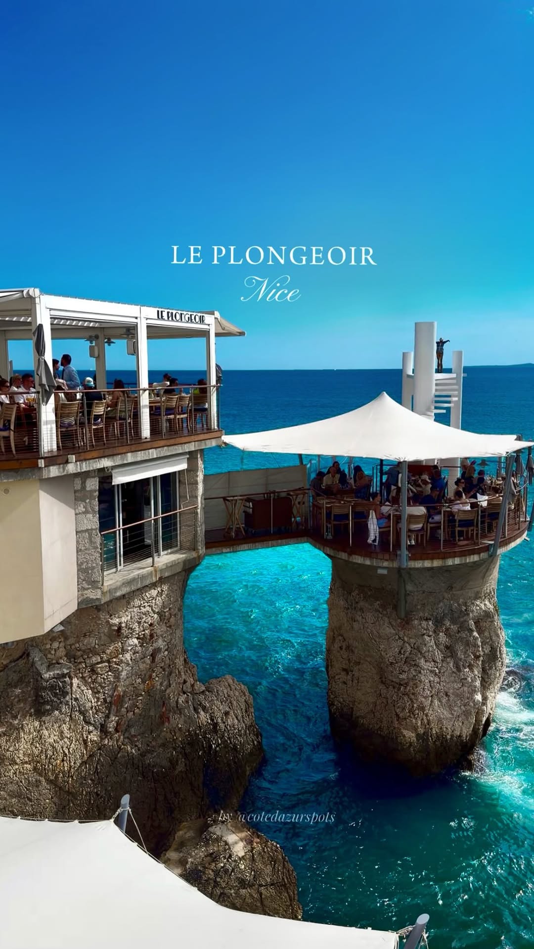 Le Plongeoir: A Scenic Seaside Restaurant