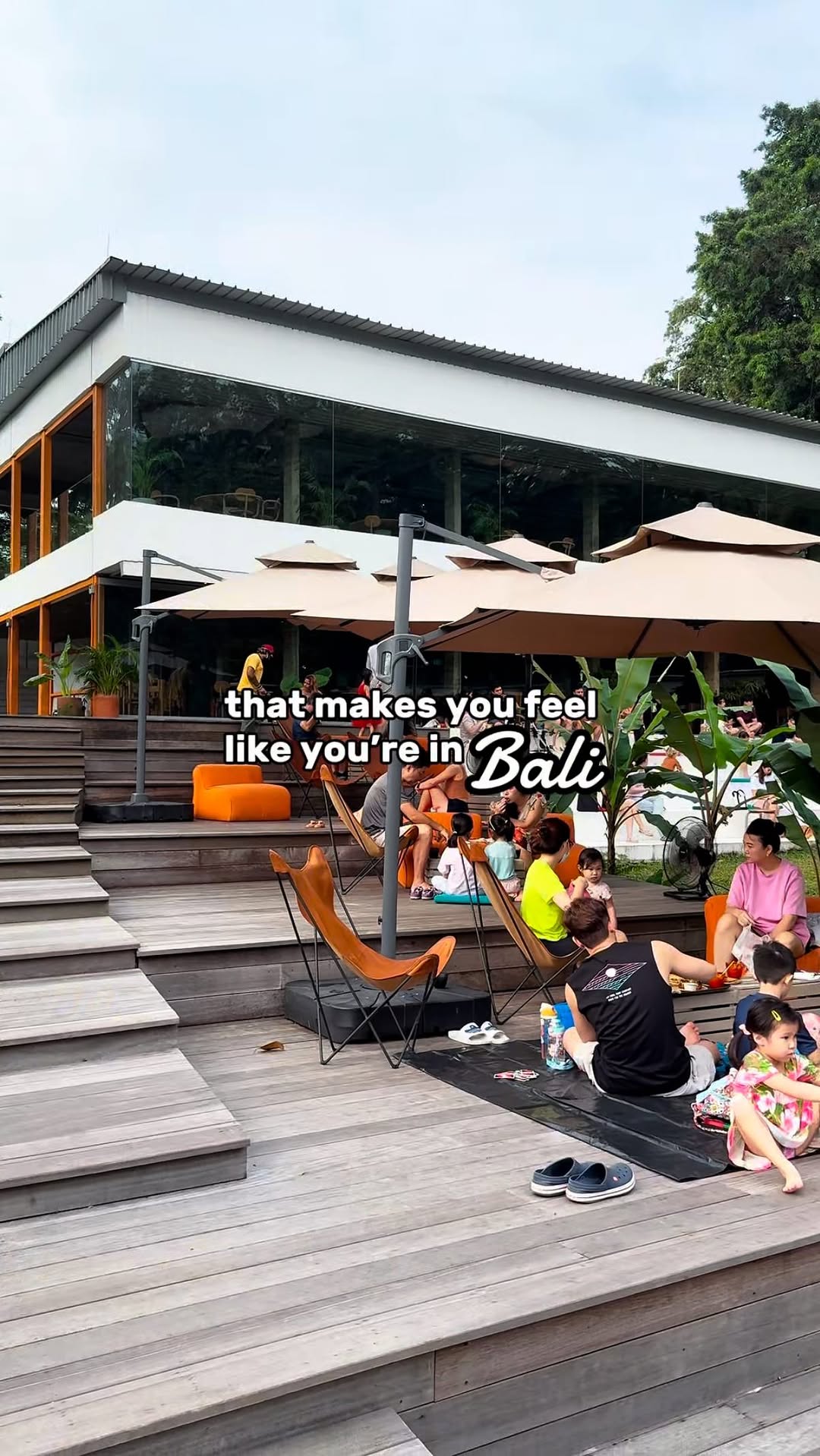 Singapore Pet-Friendly Cafe Offers Bali Vibes