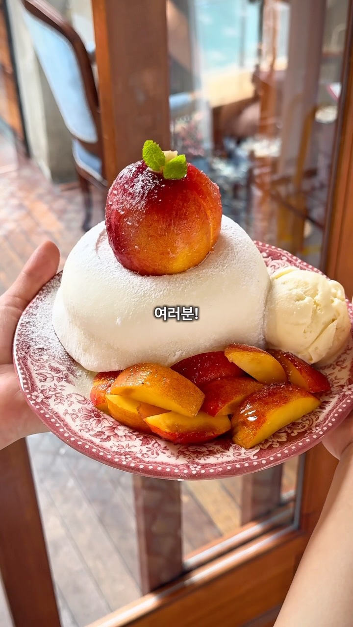 DongBaek Bakery's Must-Try Soufflé Pancakes