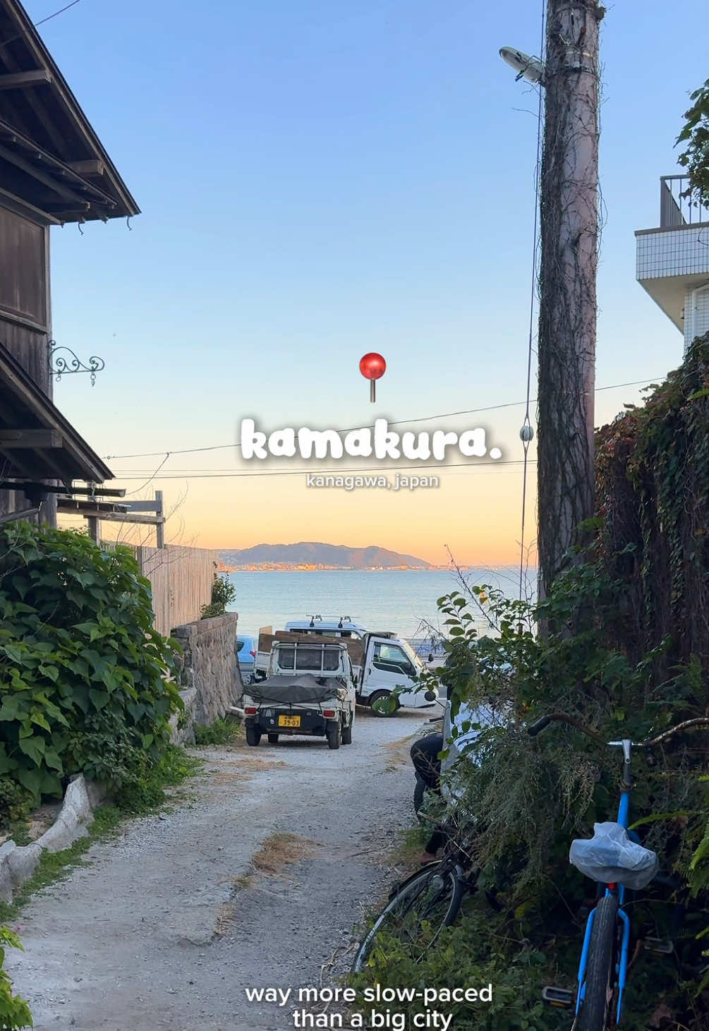 Kamakura's Temples, Cafes, and Mount Fuji Views