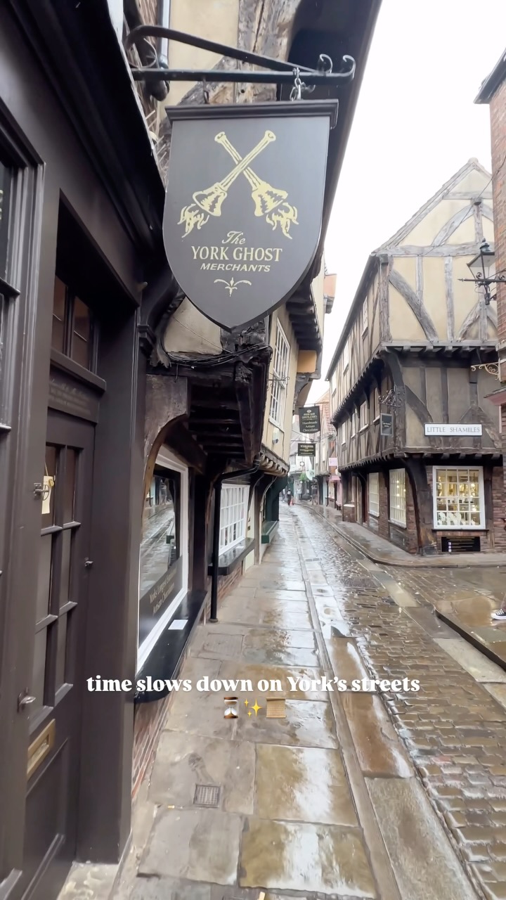 9 Places in England