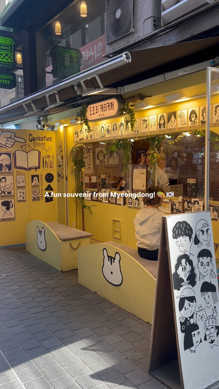 Caricatures in Myeongdong Offer Fun Souvenirs