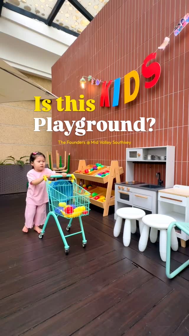 Kid-Friendly Cafe With Play Area