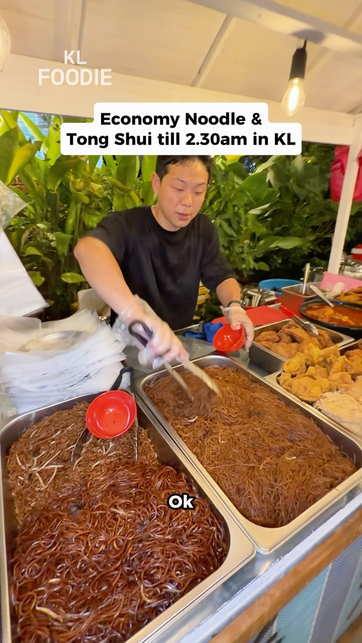 Kuala Lumpur Night Market: Noodles & Sweet Soups