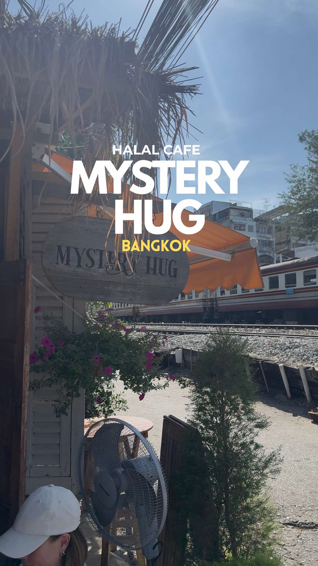 Bangkok Halal Cafe Near Train Tracks