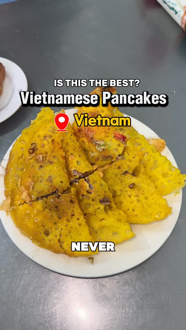 Crispy Vietnamese Pancakes In Da Nang