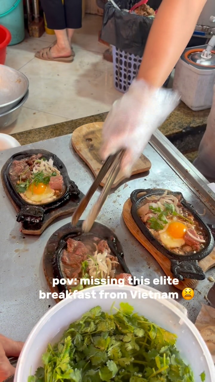 Bò Né: Deconstructed Banh Mi On A Sizzling Plate
