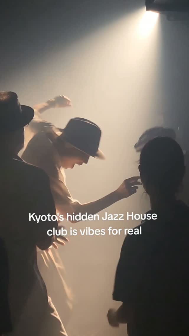 Kyoto Jazz Club Hosts Stylish Night