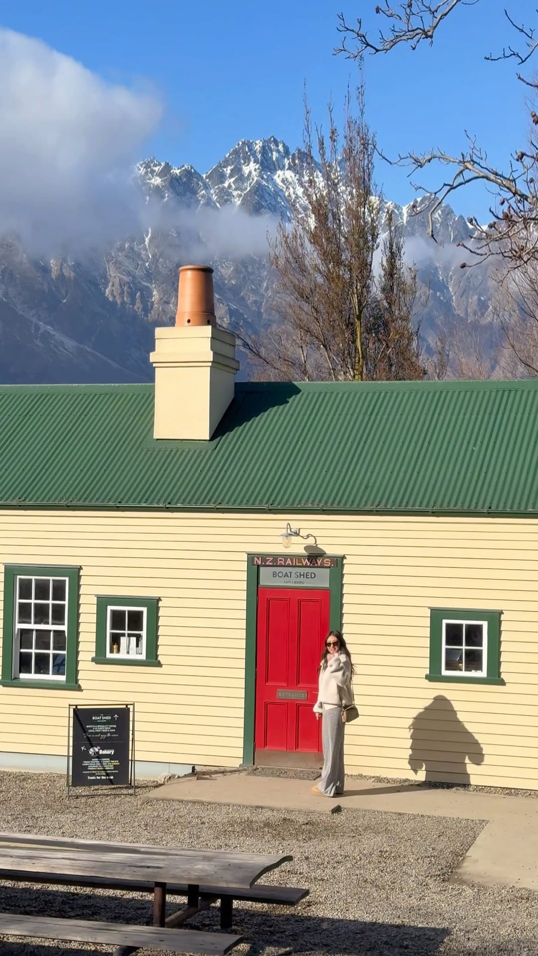 Queenstown Cafes For Brunch, Cocktails, And Views