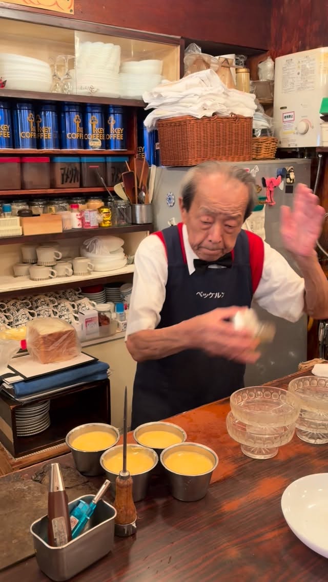 Tokyo's Hekkelun: A Coffee Shop's Legendary Pudding