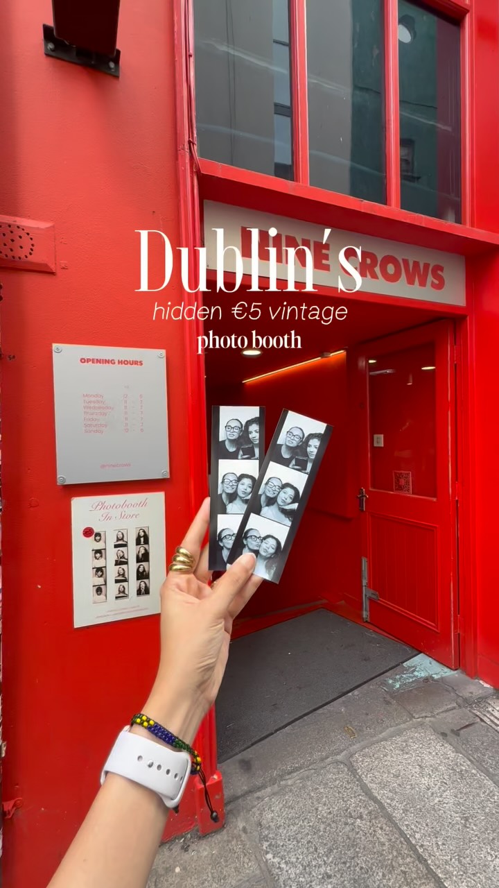 Dublin Vintage Photo Booth Offers Unique Keepsakes