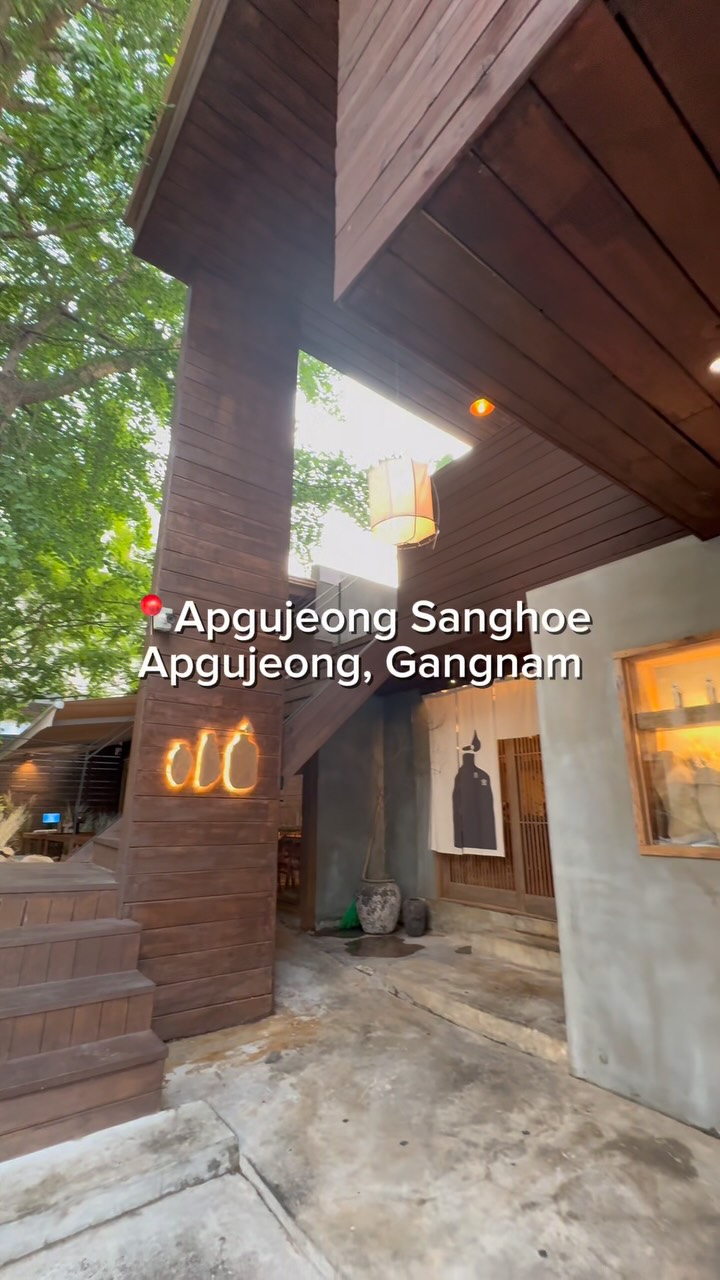 Apgujeong Sanghoe: Cold Noodles & Fried Chicken