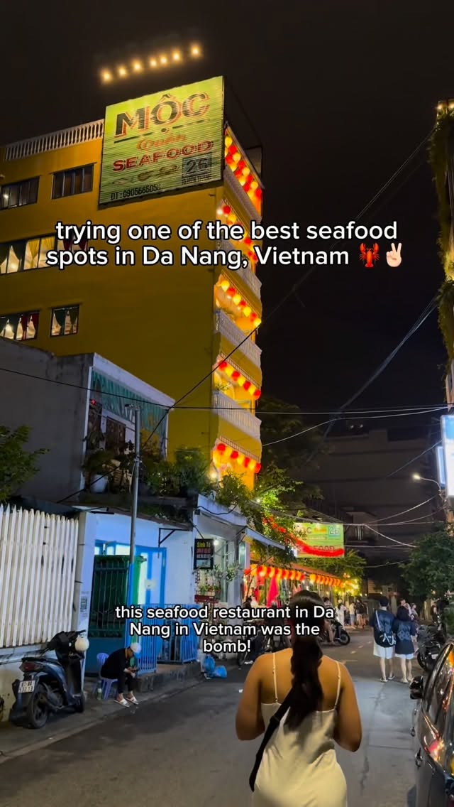 Da Nang MOC Seafood Restaurant's Fresh Fare