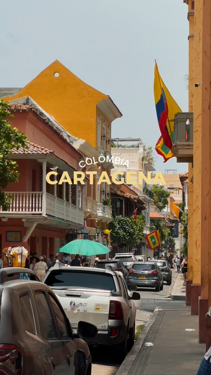 Cartagena's Historic Fortifications and Narrow Streets