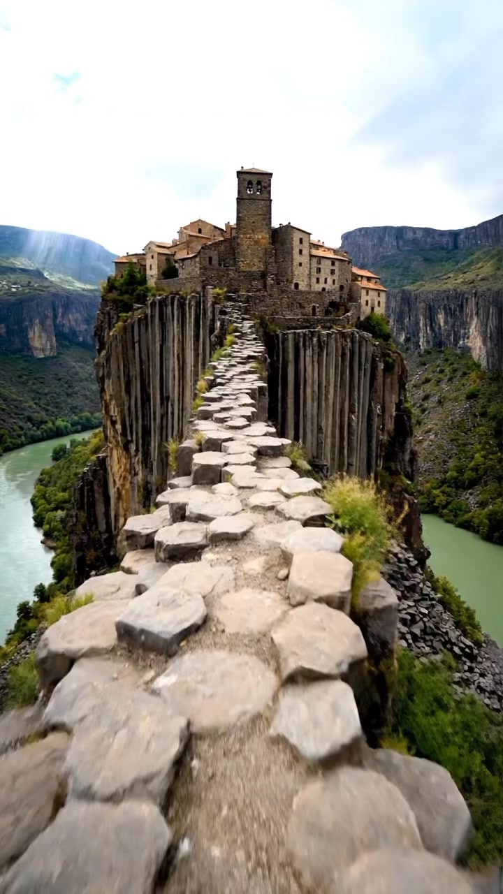 1 Hikes in Castellfollit de la Roca