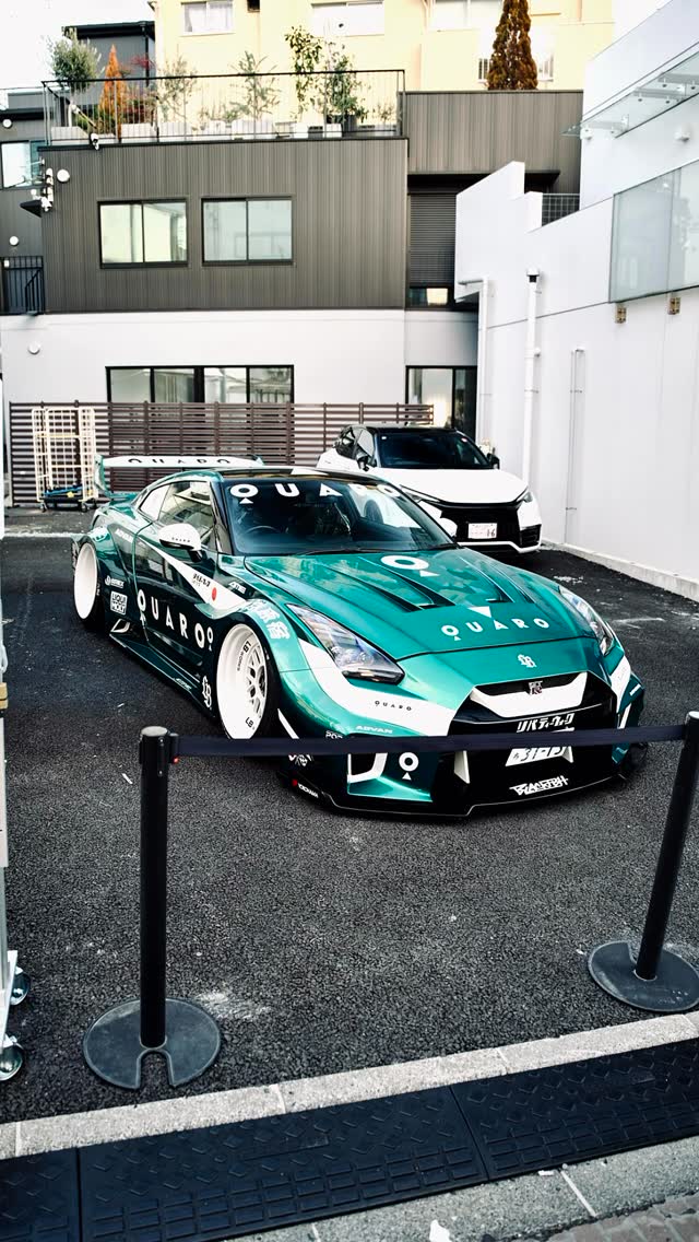 Liberty Walk Tokyo Showcases Customized Nissan GT-R