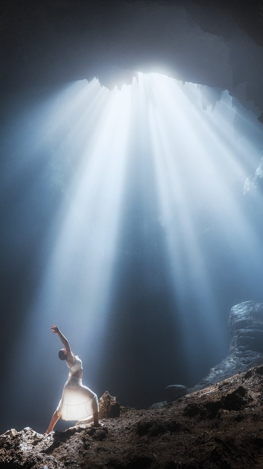 Caves Feature Stunning Light and Vast Chambers