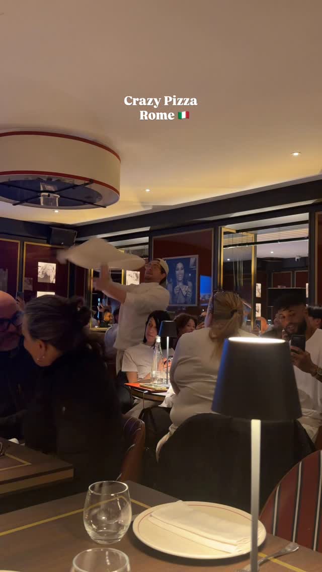 Rome's Interactive Pizza Dining Experience