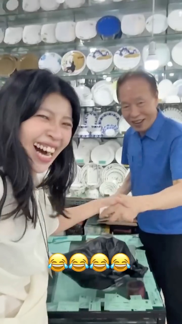 Seoul Market Exploration With Tableware Finds