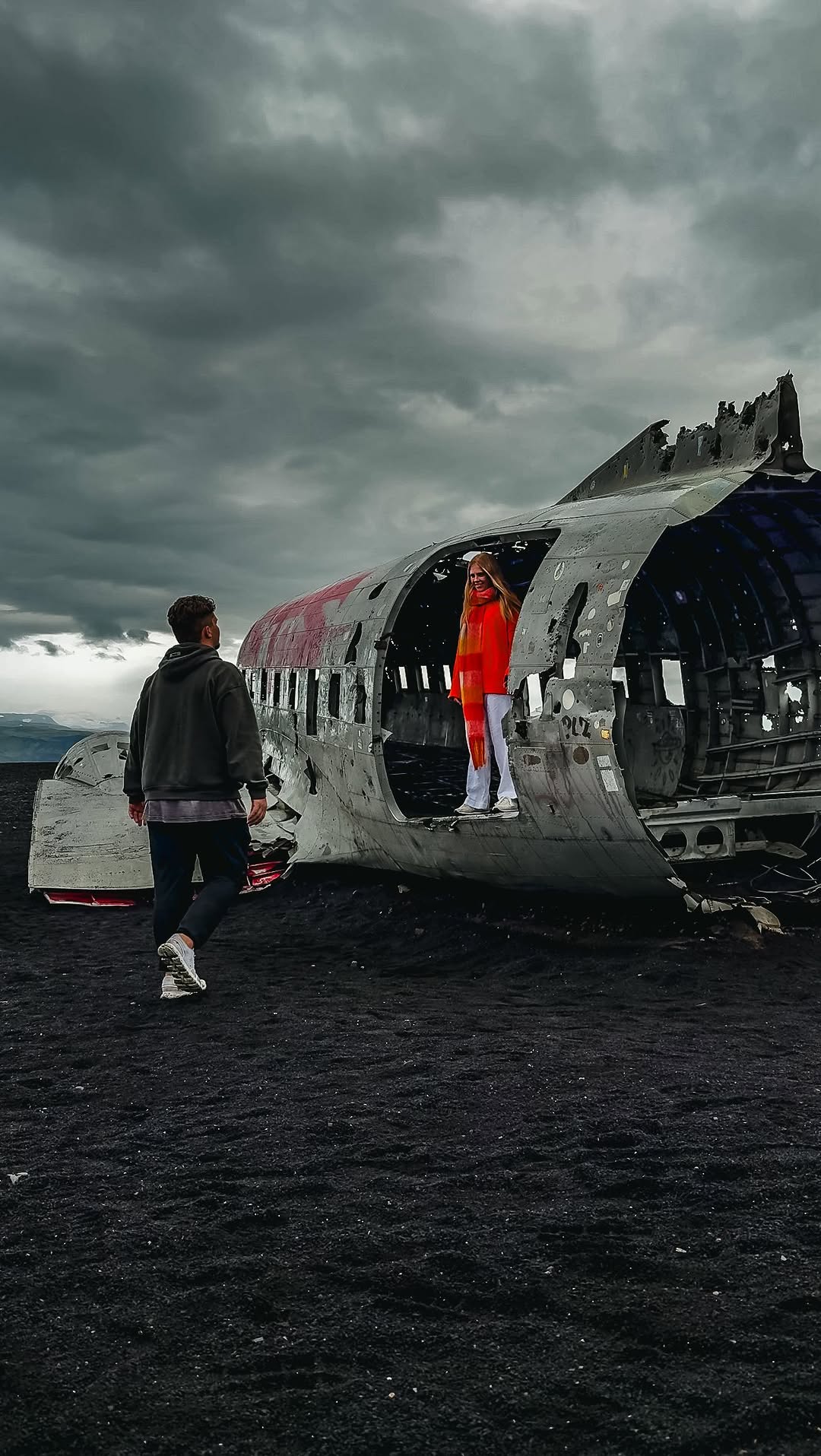 Iceland Ring Road 6-Day Trip: Waterfalls, Beaches, Canyons