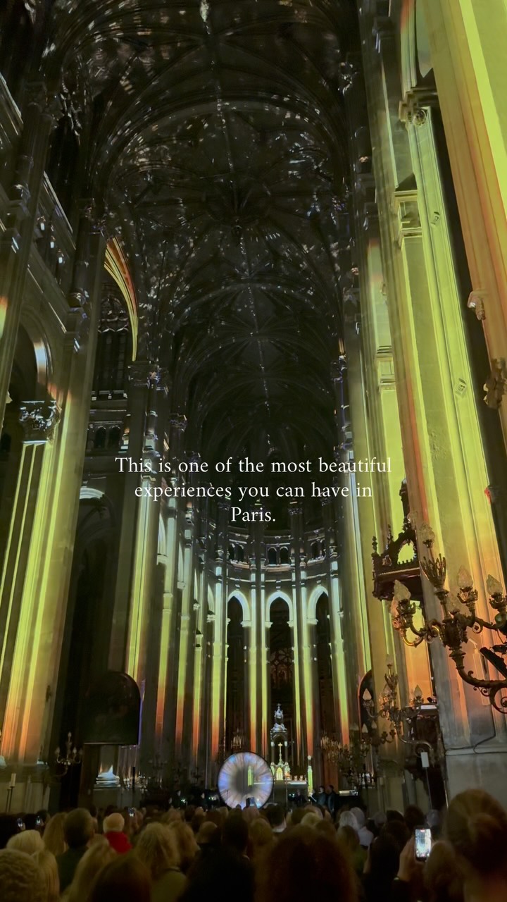 Saint-Eustache Church's Luminescence Light Show