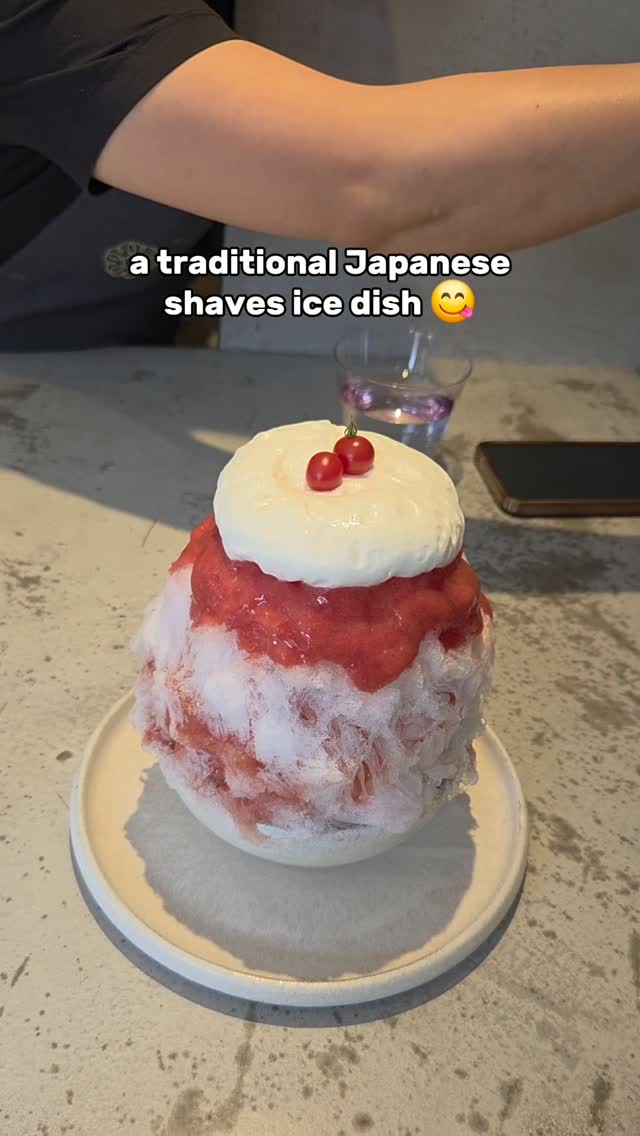 Japanese Dessert Cafe Specializing in Kakigori
