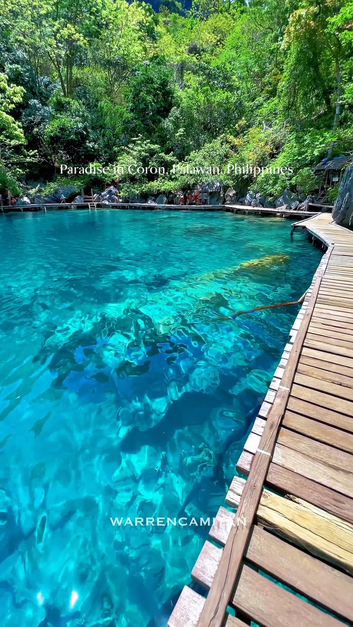 Kayangan Lake's Natural Beauty