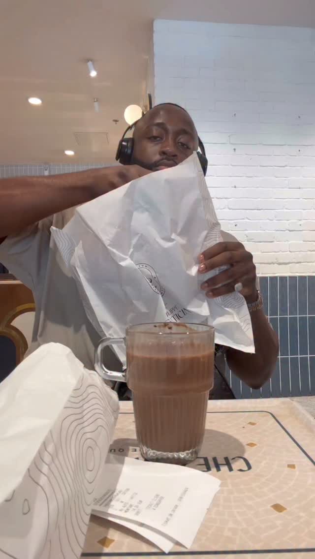Parisian Pastry Shop Serves Giant Croissants