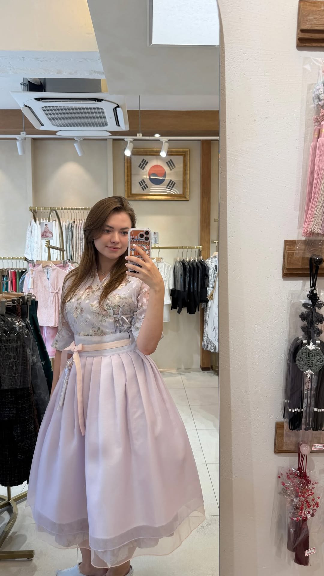 Modern Hanbok Stores in Gwangjang Market and Insadong