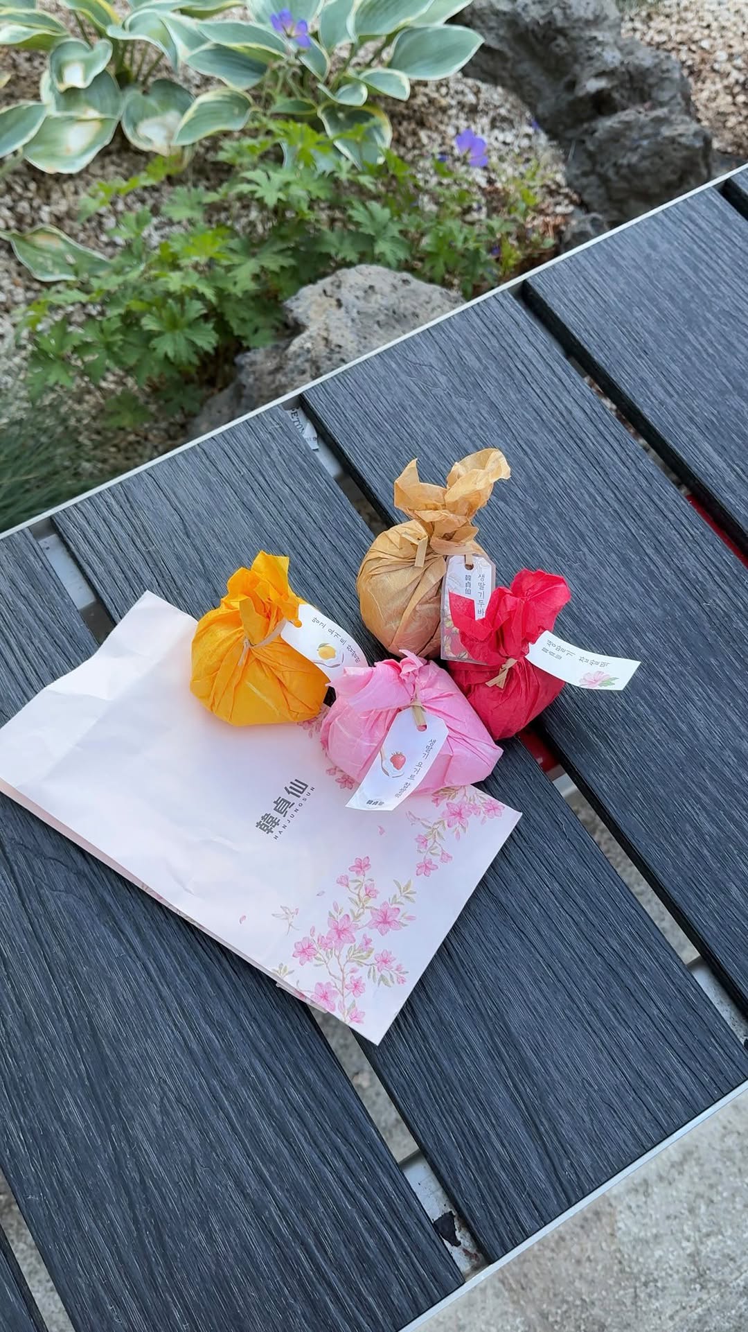 Korean Fruit Mochi Mukbang at Han Jung Sun