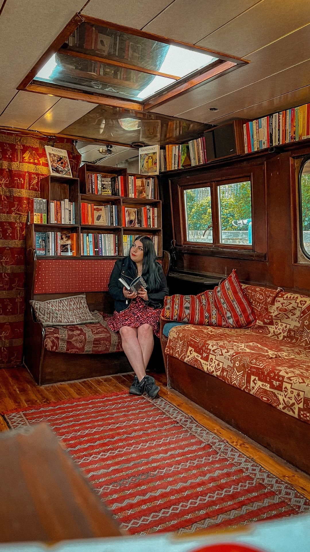 London's Floating Bookshop Near King's Cross