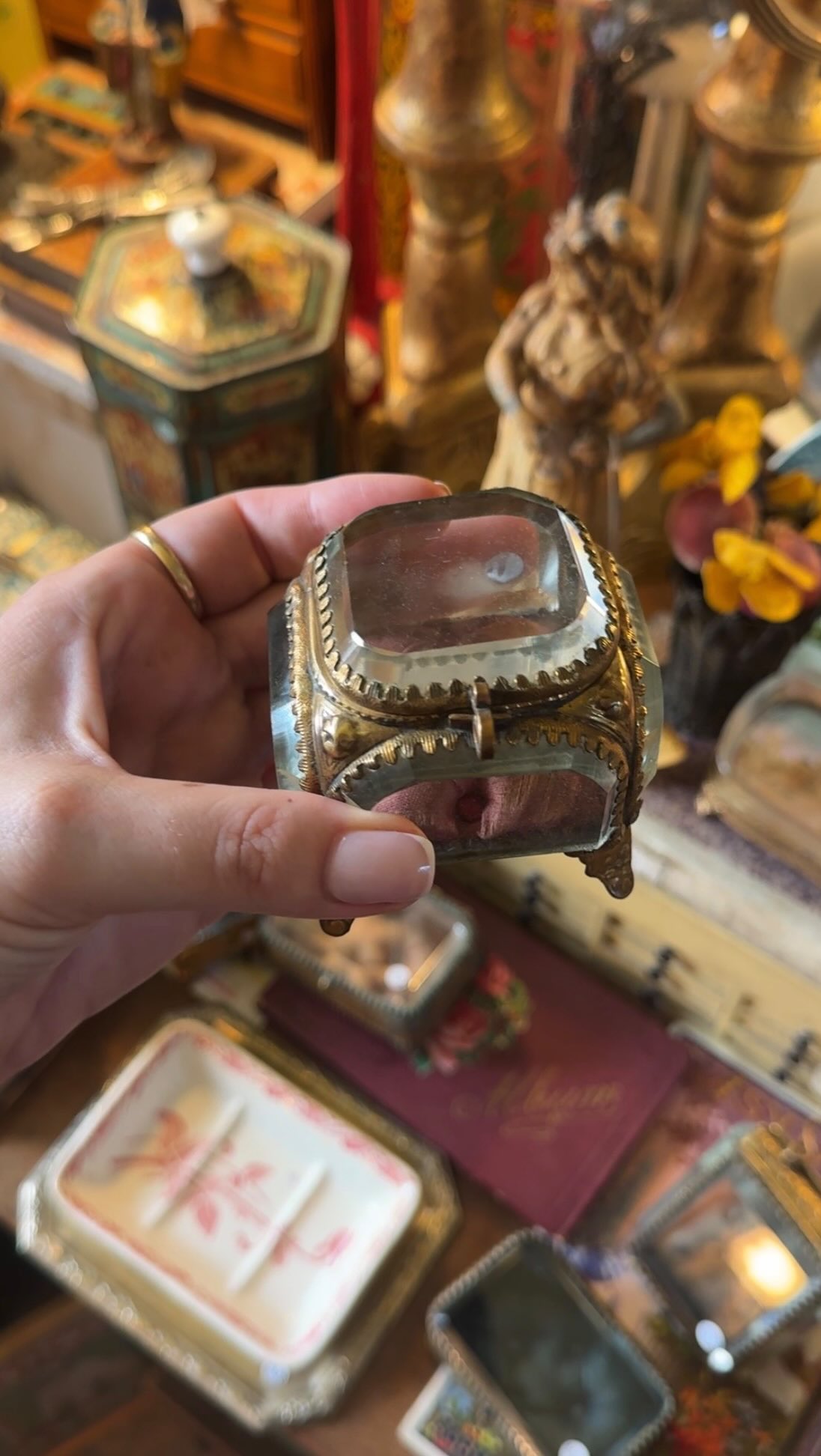 Paris Antique Shop's Treasures Featured