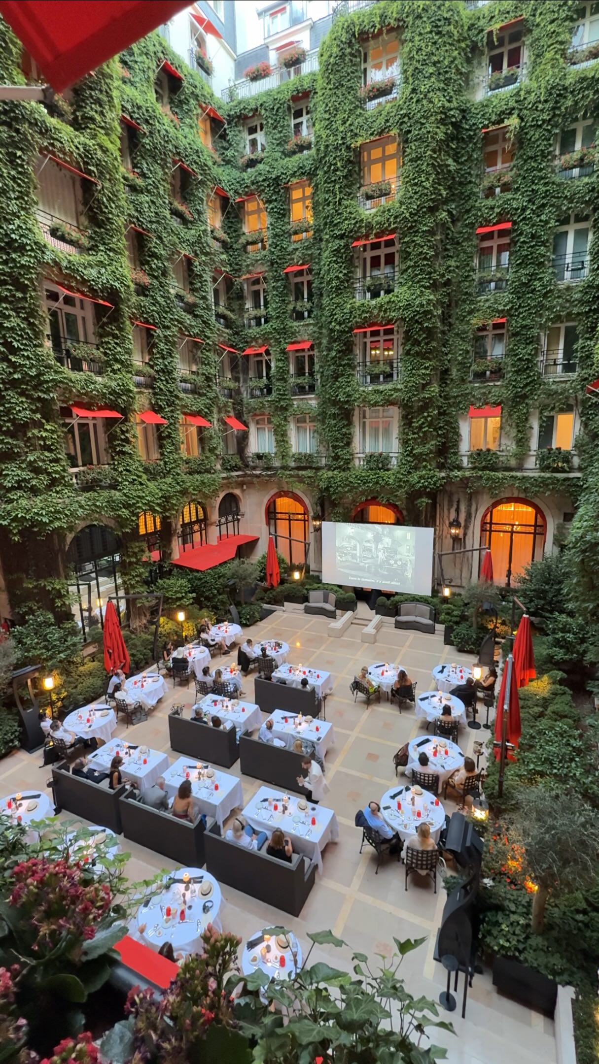 2 Hotels in Paris
