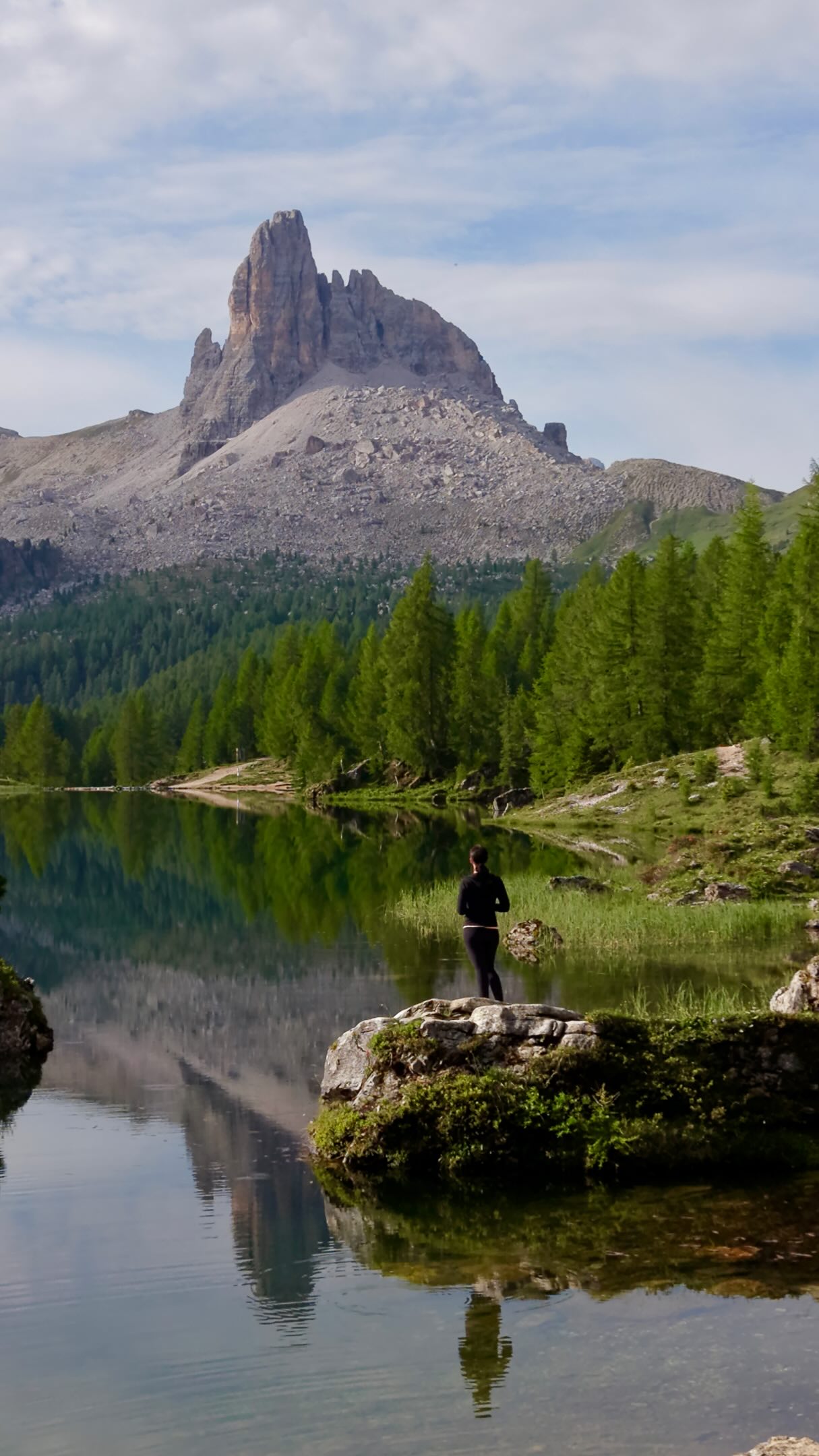 Dolomite Mountain Lakes with Stunning Backdrops