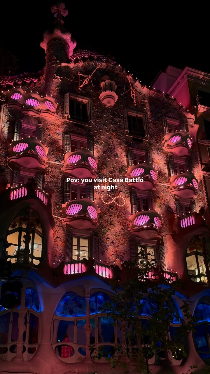 Gaudí's Casa Batlló and Rooftop Bar