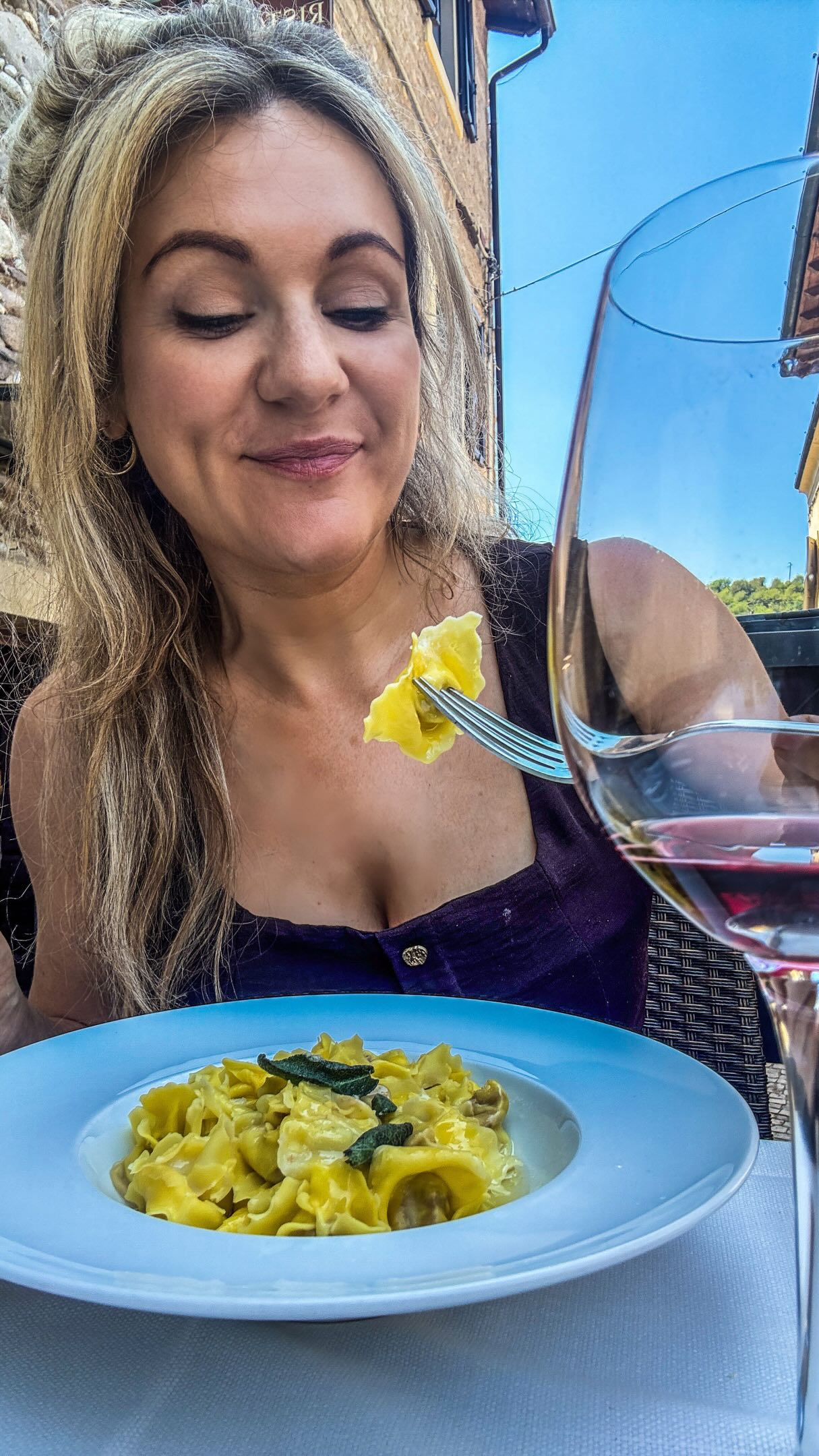 Lake Garda Area's Enchanting Villages and Cuisine