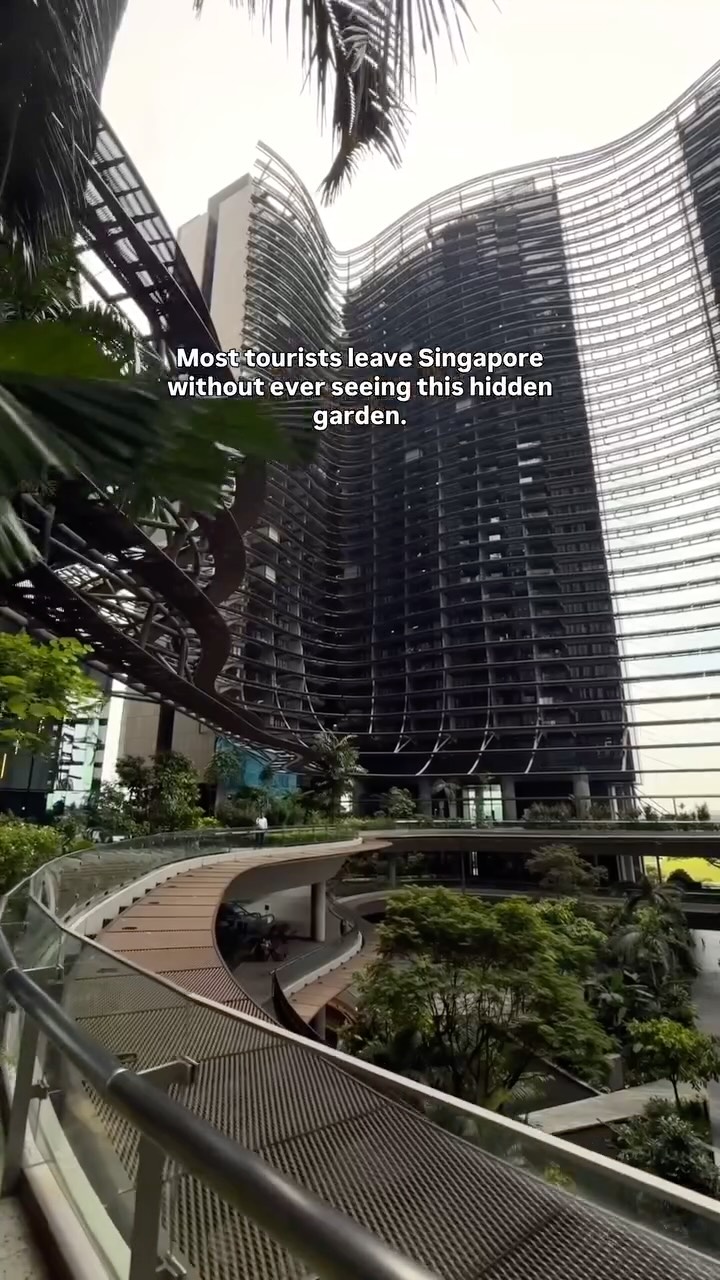 Hidden Central Singapore Garden Offers Quiet Escape
