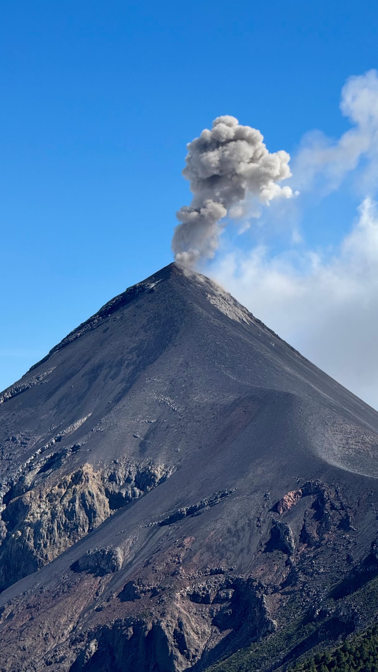 Guatemalan Volcano Cabin Tour with Fuego Eruption