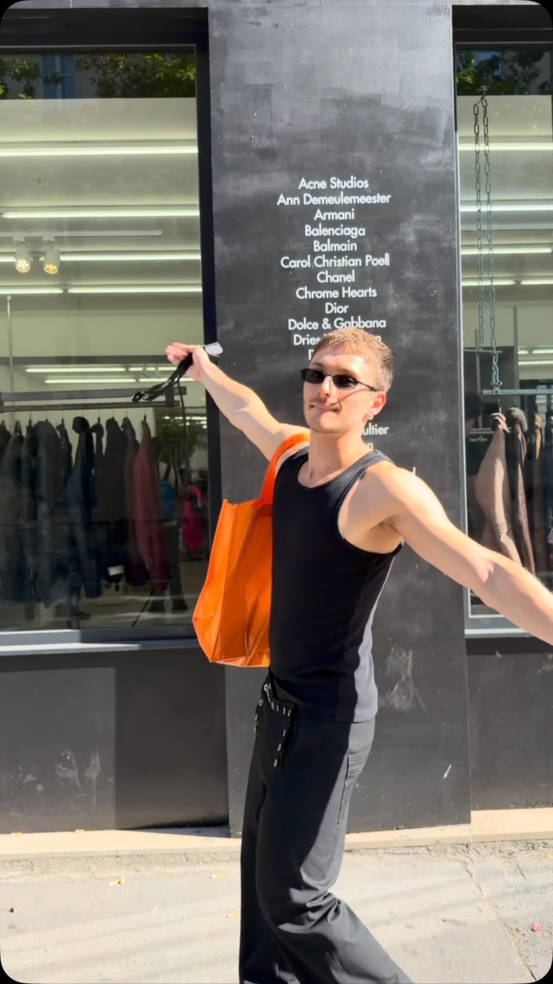 1 Shops in Paris
