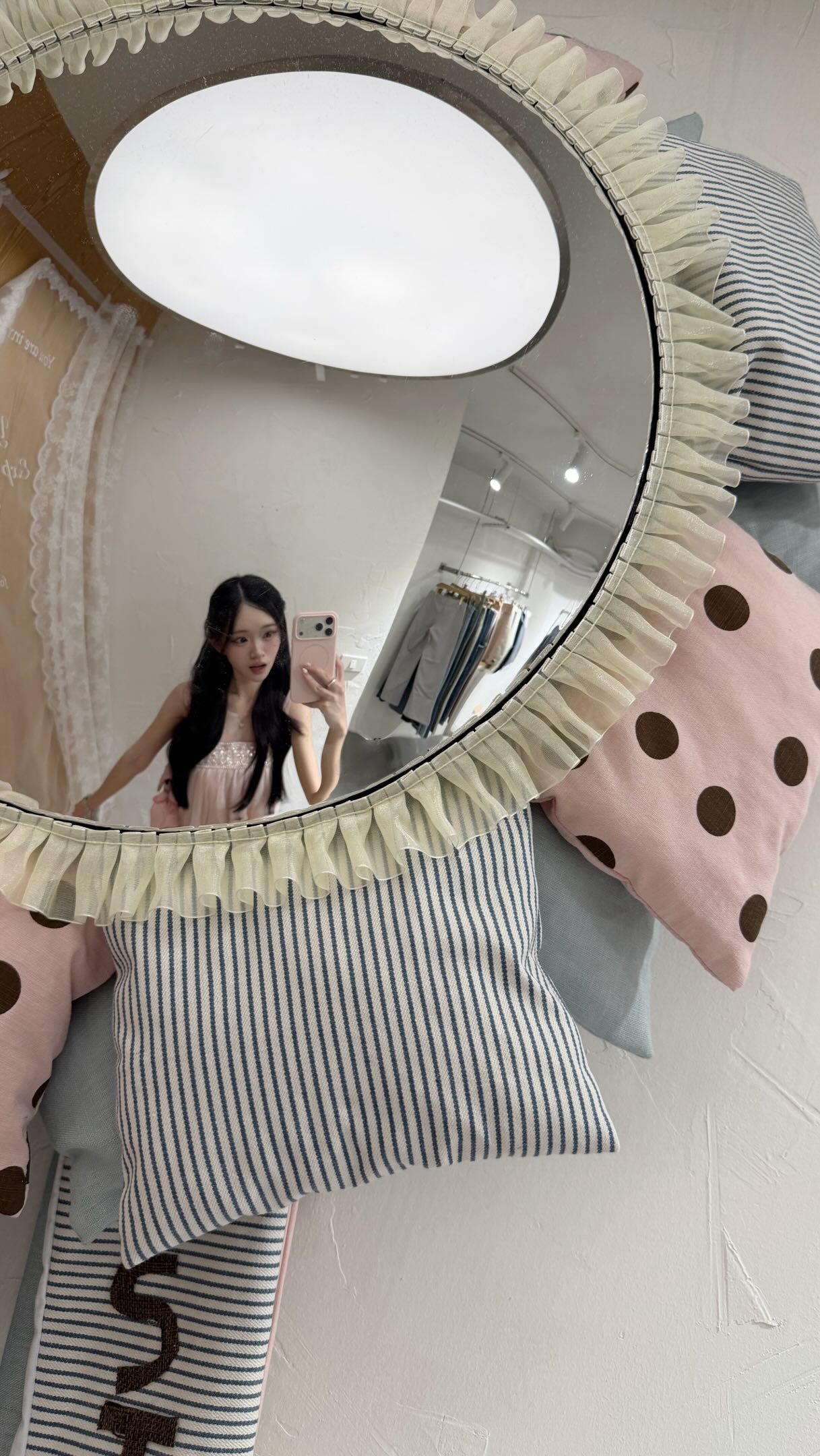 Bangkok Hotels Near EmSphere and EmQuartier