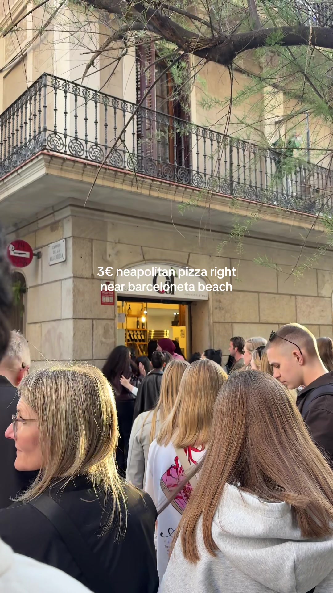 Pizza Near Barceloneta Beach